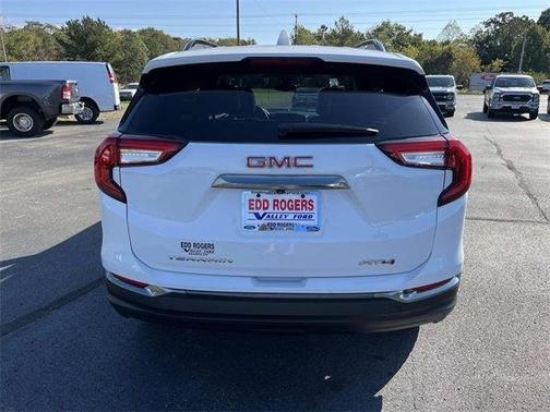 2023 GMC Terrain AT4