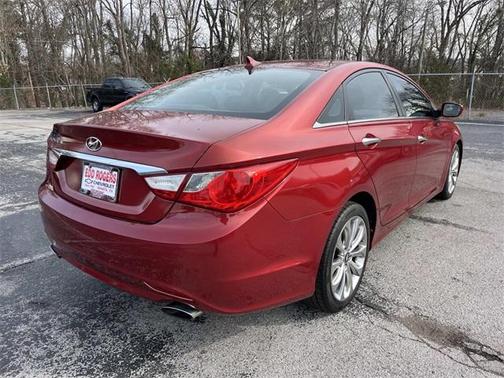 2011 Hyundai SONATA SE