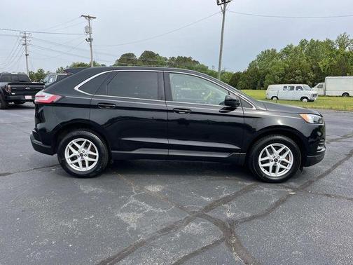 Black Metallic 2023 Ford Edge SEL