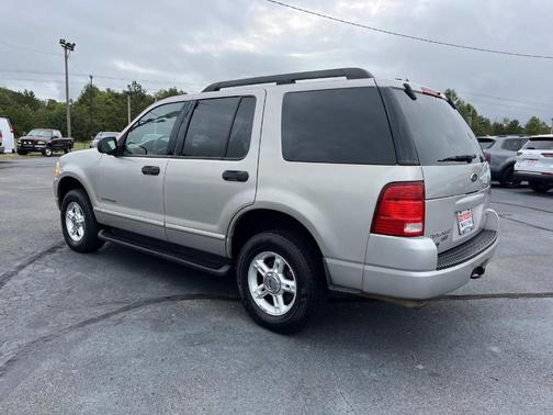 2005 Ford Explorer XLT