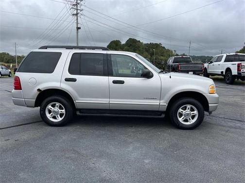 2005 Ford Explorer XLT