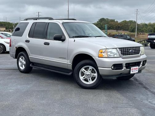 2005 Ford Explorer XLT