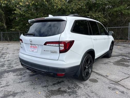 2021 Honda Pilot Black Edition