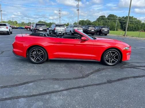 2022 Ford Mustang EcoBoost Premium
