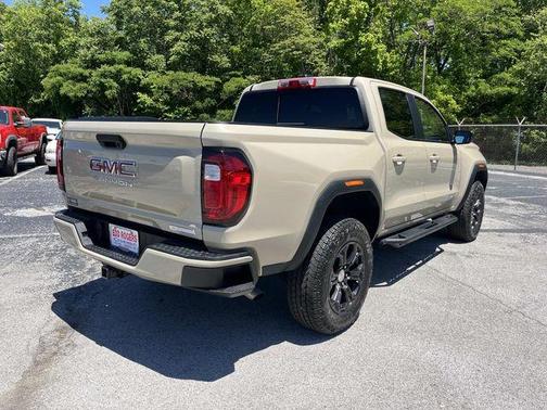 Desert Sand Metallic 2023 GMC Canyon Elevation