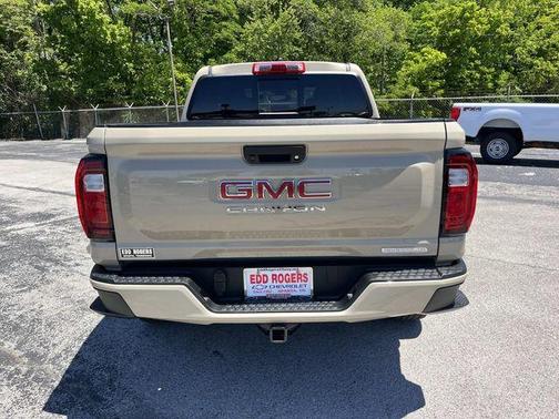 Desert Sand Metallic 2023 GMC Canyon Elevation