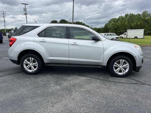 Silver Ice Metallic 2014 Chevrolet Equinox LS