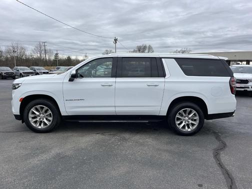 2023 Chevrolet Suburban Premier