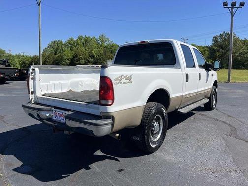 White 2000 Ford F-250 Lariat