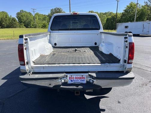 White 2000 Ford F-250 Lariat