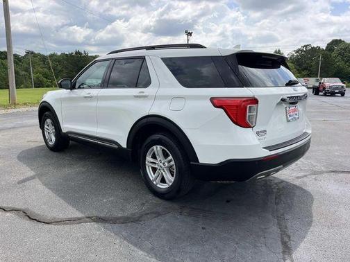 White Metallic 2023 Ford Explorer XLT