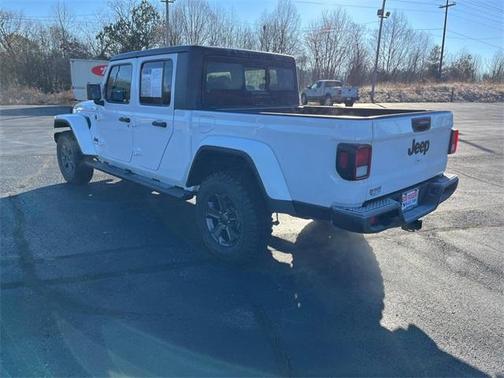 2022 Jeep Gladiator Sport