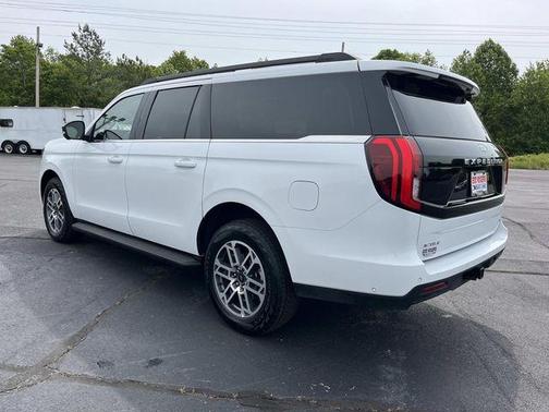 Oxford White 2025 Ford Expedition Max Active