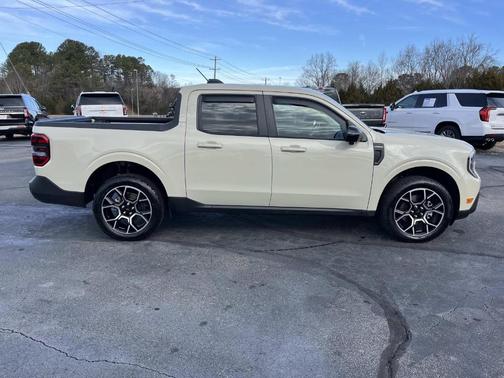 2025 Ford Maverick Lariat