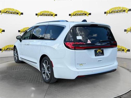 2026 Chrysler Pacifica Pinnacle
