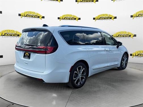 2026 Chrysler Pacifica Pinnacle