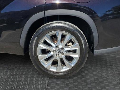 2022 Toyota Highlander Limited