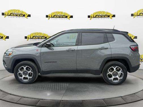 Sting Gray Clearcoat 2022 Jeep Compass Trailhawk