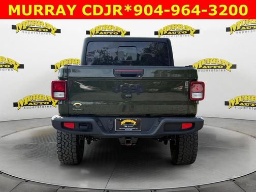 2022 Jeep Gladiator Sport