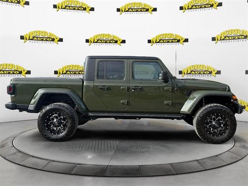 2022 Jeep Gladiator Sport