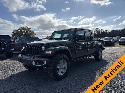 2022 Jeep Gladiator Sport