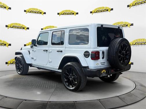 2025 Jeep Wrangler 4xe Sahara