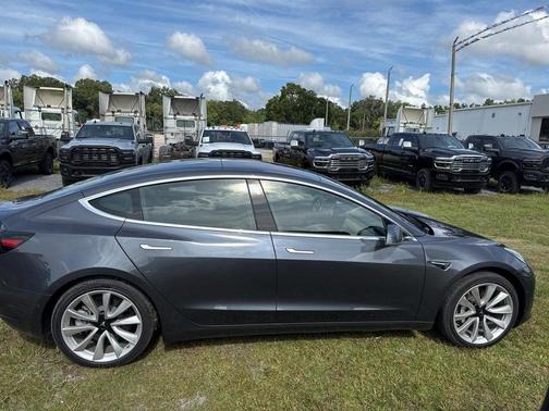 2019 Tesla Model 3 Standard Range