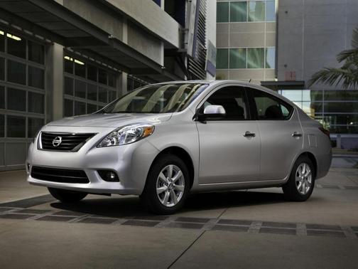 2014 Nissan Versa 1.6 SV