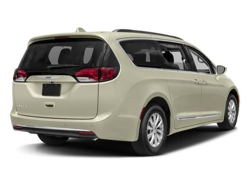 White 2017 Chrysler Pacifica Limited