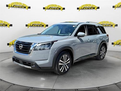 2022 Nissan Pathfinder Platinum