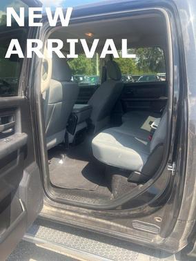 2018 RAM 1500 ST