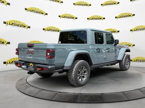 Anvil Clearcoat 2026 Jeep Gladiator Mojave