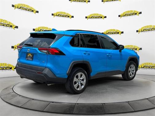2019 Toyota RAV4 LE