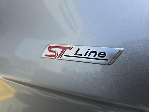 2021 Ford Edge ST-Line