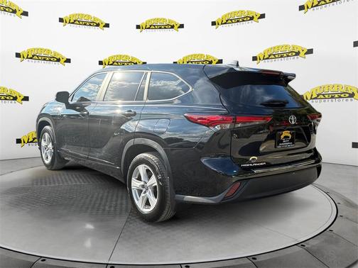 2023 Toyota Highlander Platinum