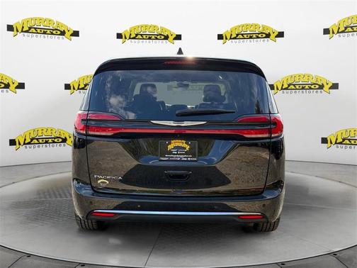 2024 Chrysler Pacifica Touring-L