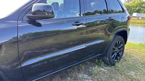 2021 Jeep Grand Cherokee Laredo