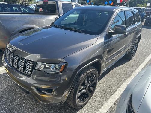 2021 Jeep Grand Cherokee Laredo