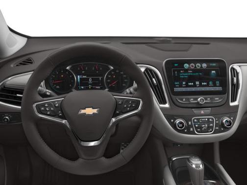 Iridescent Pearl Tricoat 2017 Chevrolet Malibu Premier