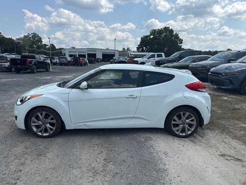 2016 Hyundai Veloster Base