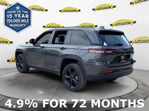 2025 Jeep Grand Cherokee Laredo