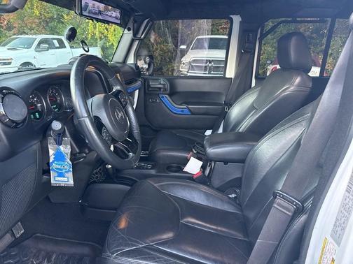 2015 Jeep Wrangler Unlimited Altitude