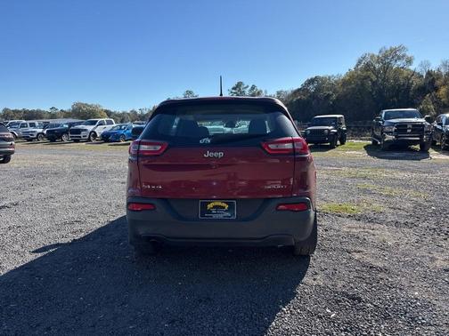 2015 Jeep Cherokee Sport