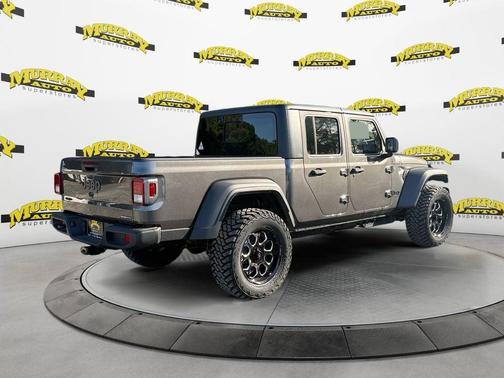 Granite Crystal Clearcoat Metallic 2026 Jeep Gladiator Sport