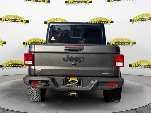 Granite Crystal Clearcoat Metallic 2026 Jeep Gladiator Sport