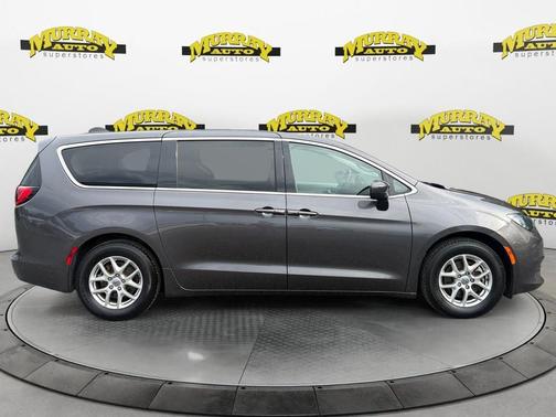 Granite Crystal Clearcoat Metallic 2023 Chrysler Voyager LX