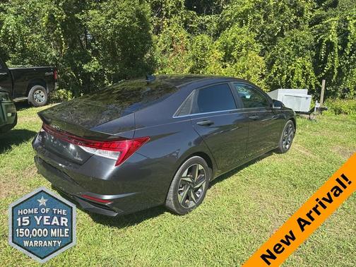 2022 Hyundai ELANTRA Limited