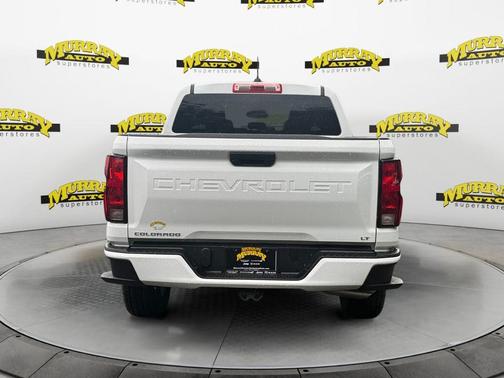 Summit White 2024 Chevrolet Colorado LT