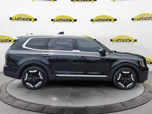 Ebony Black 2024 Kia Telluride EX