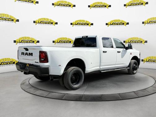 Bright White Clearcoat 2026 RAM 3500 Tradesman